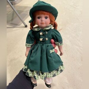 1999 Royalton Collection Maureen Irish Porcelain Doll